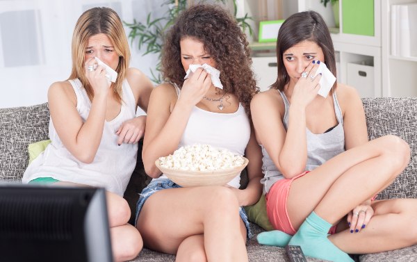 čustvene solze pri puncah ob gledanju filma